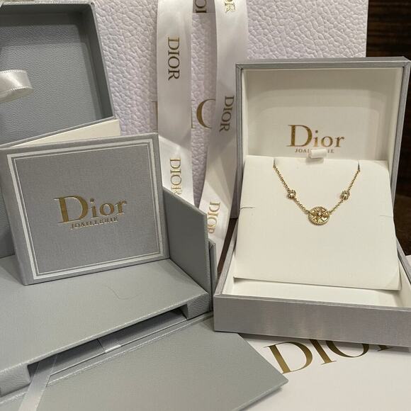 Dior Rose des Vents 18K Gold Necklace | MOP, Brilliant Stones, Full Dior Box Set - Picture 1 of 13